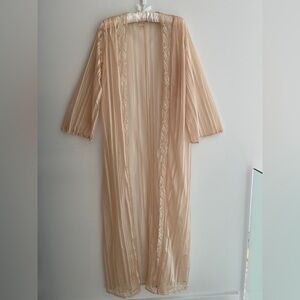 VINTAGE Frederick’s of Hollywood Sheer Long Open Robe Peignoir Lace Trim Neutral
